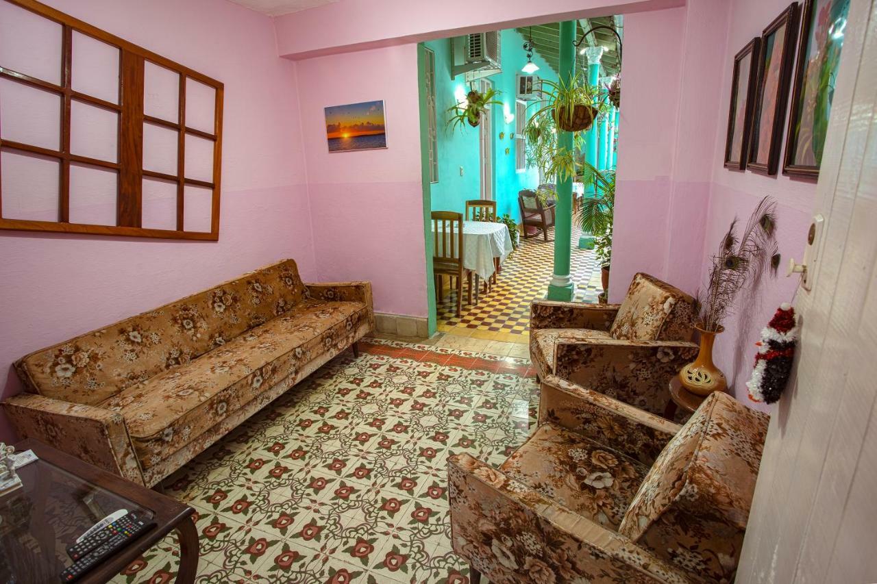 Hostal Familia Rivalta Apartment San Miguel Екстериор снимка