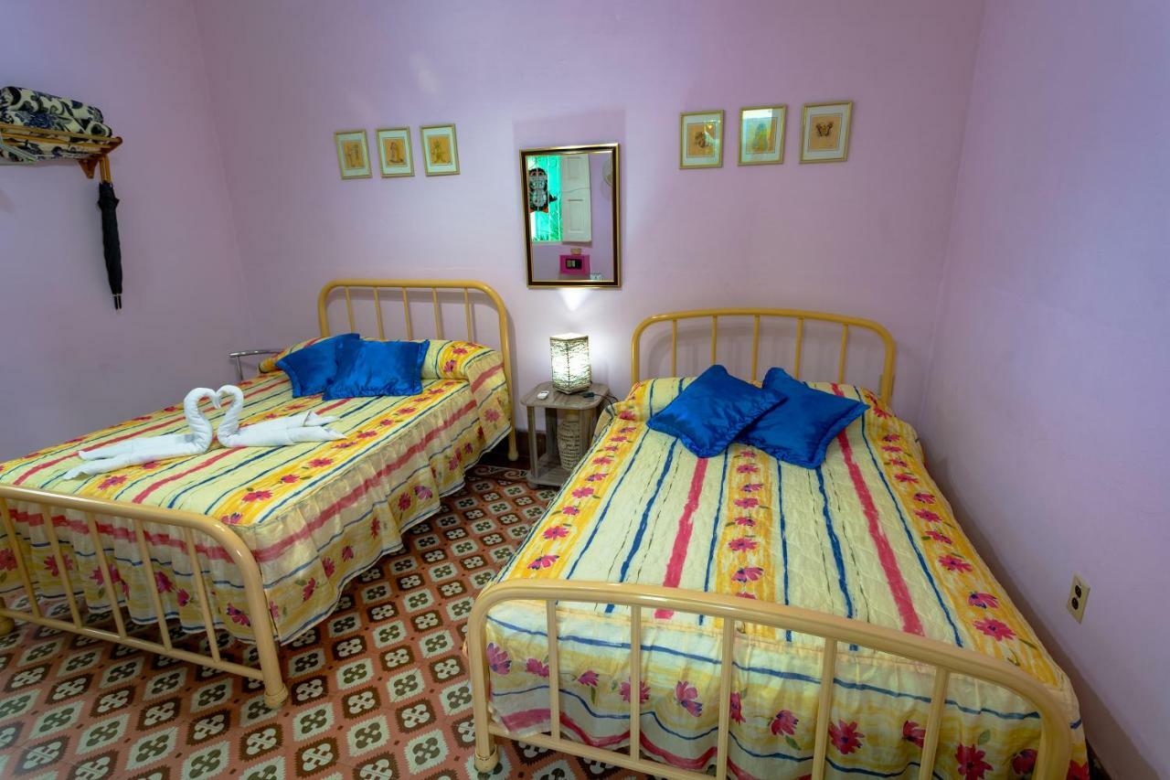 Hostal Familia Rivalta Apartment San Miguel Екстериор снимка