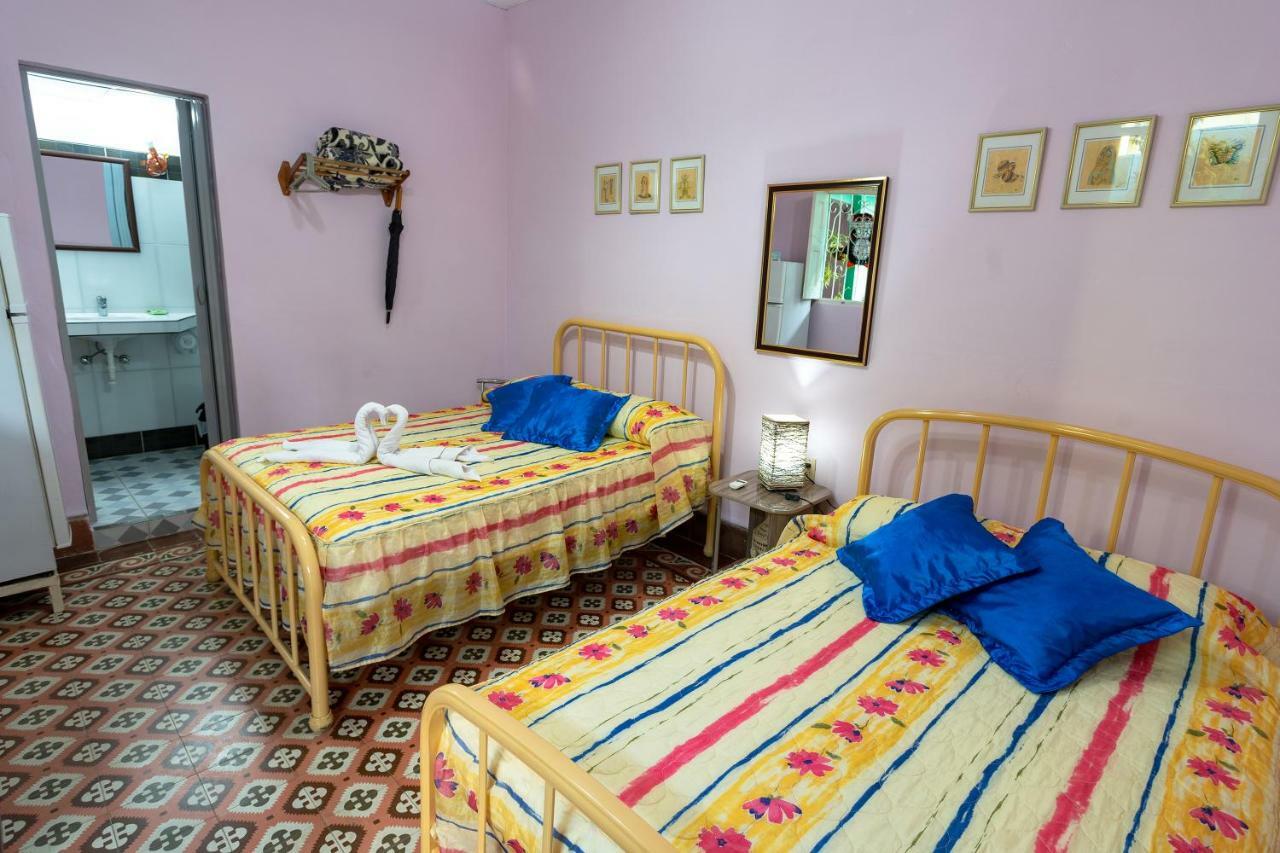 Hostal Familia Rivalta Apartment San Miguel Екстериор снимка